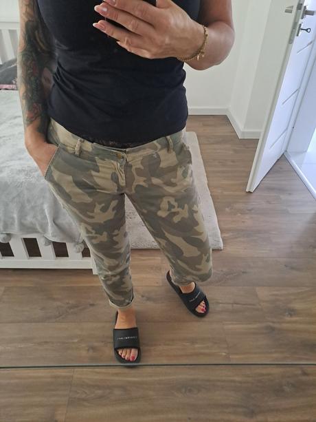 Krasne maskacove nohavice retro jeans, 28