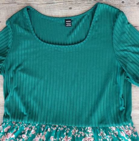 Zelené letné kvetinové šaty, l