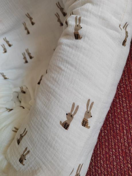 Mušelínové hniezdo kojkoj - zajačikovia, šírka (cm): 55,dĺžka (cm): 90