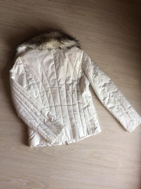 Bunda s kožušinou, s