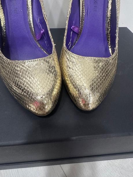 Zlaté lodičky 36, 36