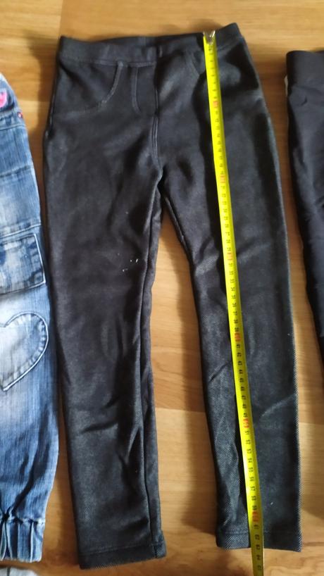 6. balíček tepláky, leginy, rifle, lupilu,110