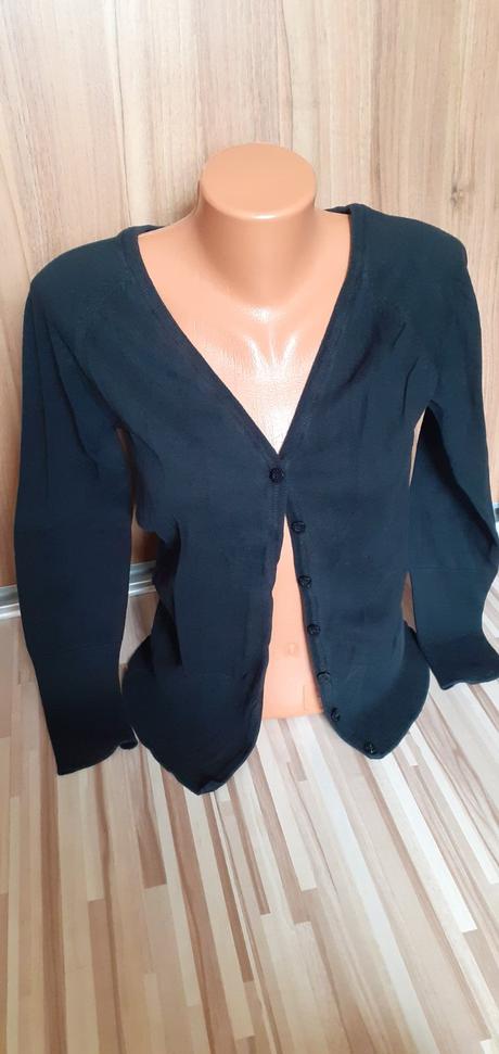 Čierny svetrík na zapinanie diverse, m