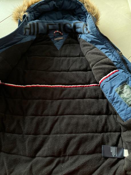 Chlapčenská zimná bunda, tommy hilfiger,140