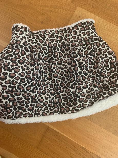 Tepla leo suknicka s vreckami, wojcik,86