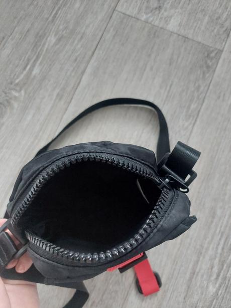 Taštička, reserved