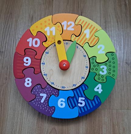 Drevené puzzle goki "hodiny", 