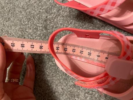 Sandálky do vody, 21