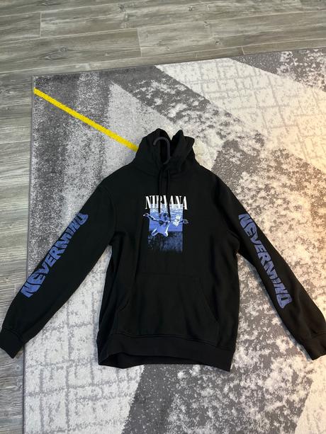 Predám mikinu nirvana, h&m,s