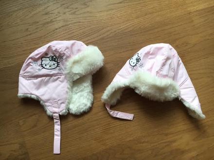 Hello kitty šuštiaková čiapka pre dvojičky, 110