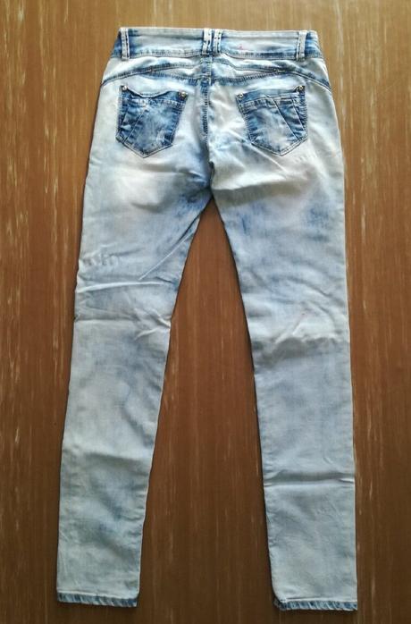 Dámske rifle 4 ks (nové) cena za ks 10 eur., m / s