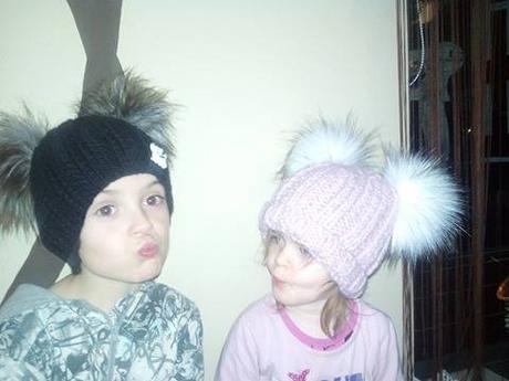 Čiapočka s 2 brmbolcami, 74 - 158