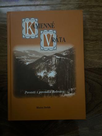 Kniha -kamenné vráta,