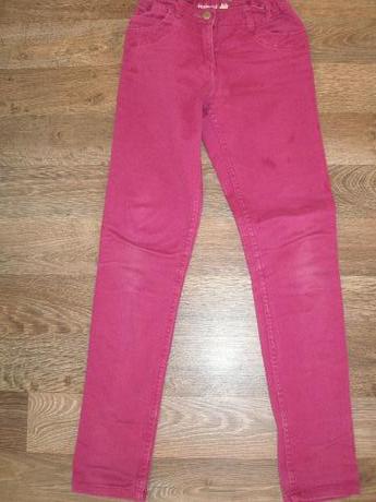 Ružové nohavice, lupilu,146