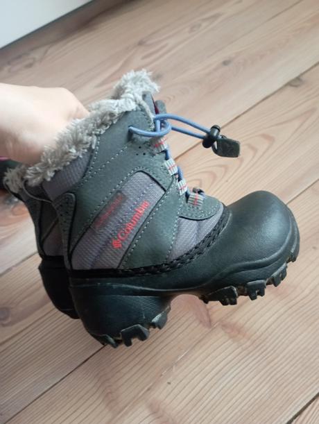 Snehule columbia, columbia,25