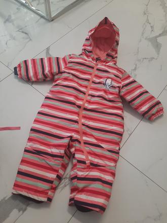 Overal sneh, lupilu,80