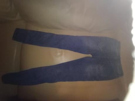 Ponúkam dievčenské rifle, gate,34