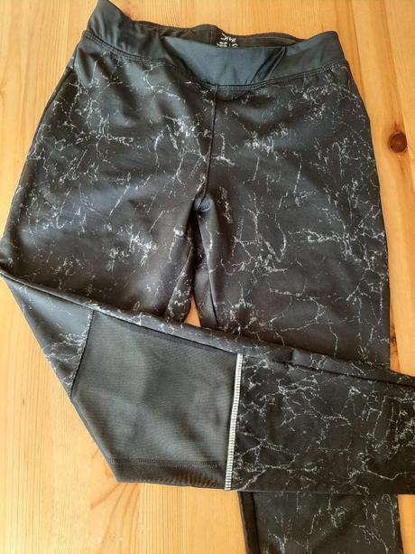 Leginy na cvicenie, s