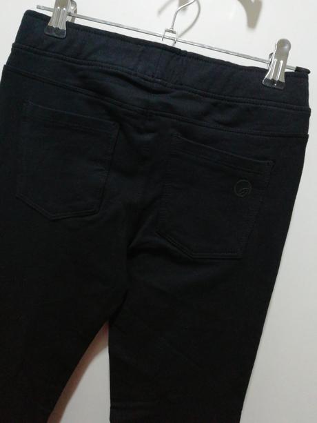 Čierne hrubšie legíny s vreckami, ovs,140