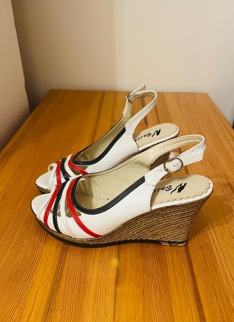 Sandále na platforme, 40