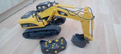 Pásový bager na ovladanie, 