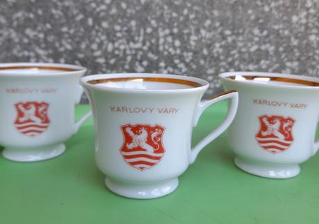 Retro-mocca šálky karlovy vary,