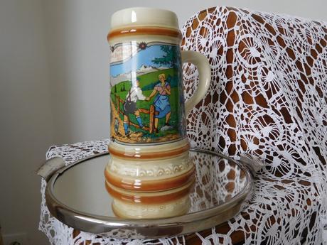 Korbel-keramika v ľudovom motíve,, 