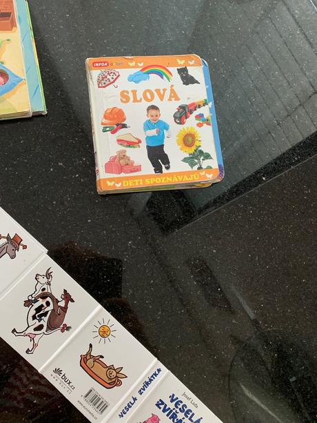 Knižky, hračky a leporelá pre najmenších, 