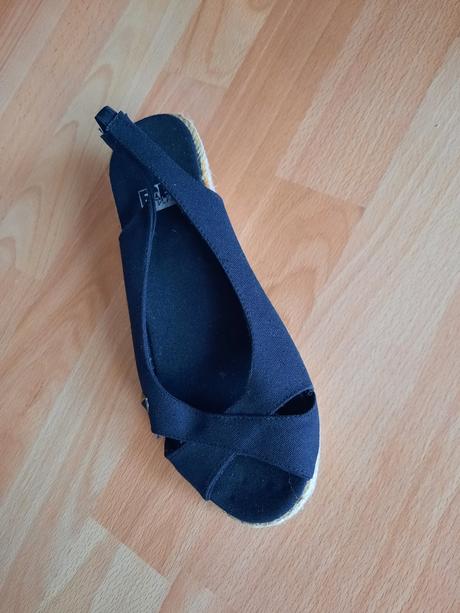 Dámske sandále, 37