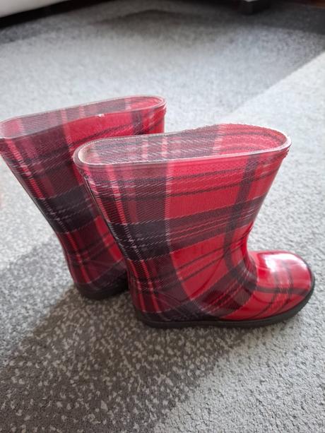 Gumáky demar nezateplene, demar,26