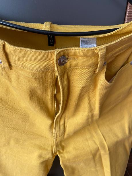 Zlte rifle siroke, h&m,40