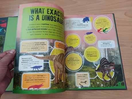 Dinosaur infosaur 3x hb, 