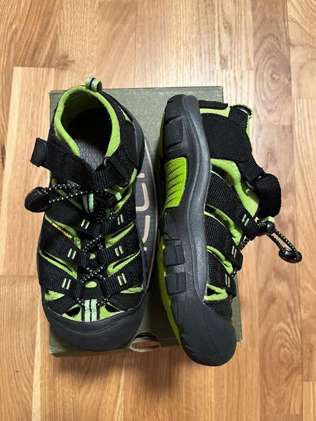 Letne topanky keen cierne, keen,31