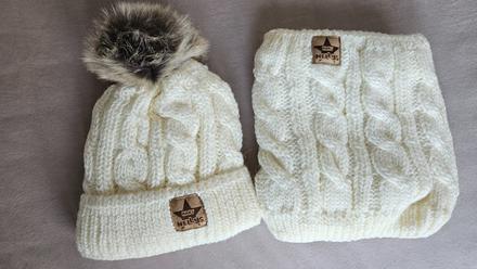 Zimná čiapka s nákrčníkom, <50