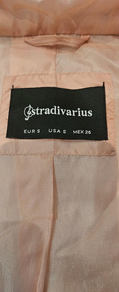 Tenká bunda, stradivarius,s