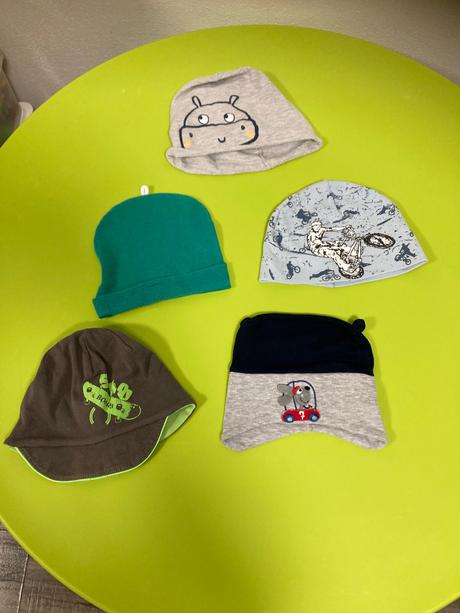 Čiapky mix 86/92/98, 86