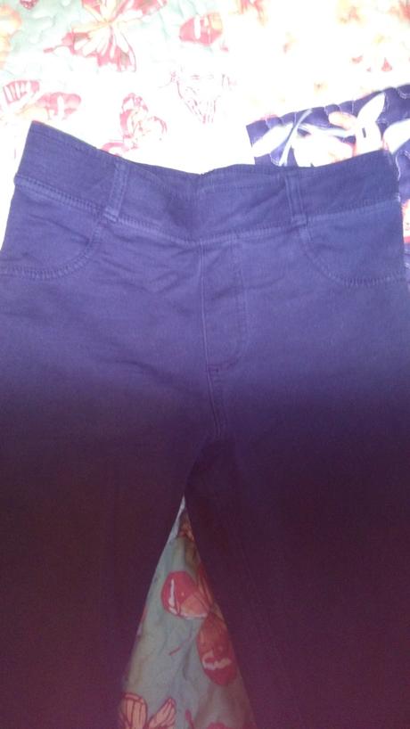 Teplákové nohavice, 146