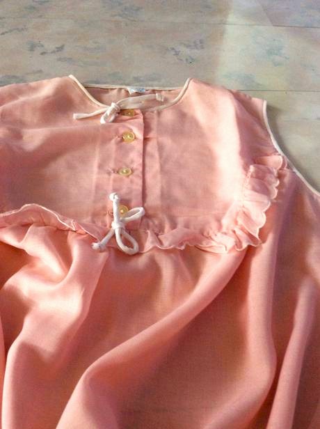 Batistová nočná košielka, l