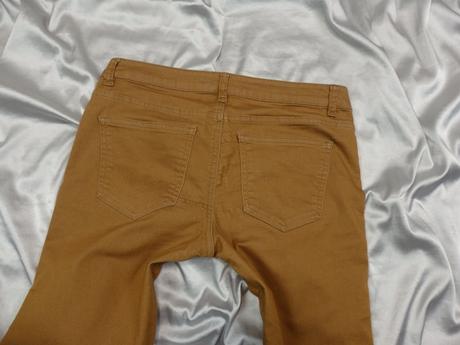 Kvalitné strečové rifle, s