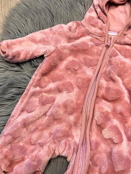 Dievčenský zimný overal so srdiečkami (62), 62