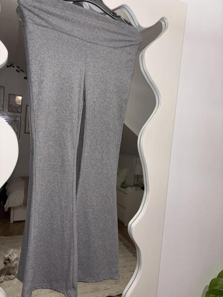 Zvonove legíny shein xs, xs