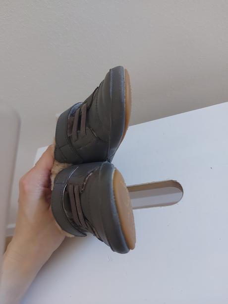 Zimne barefoot capacky old soles, 23