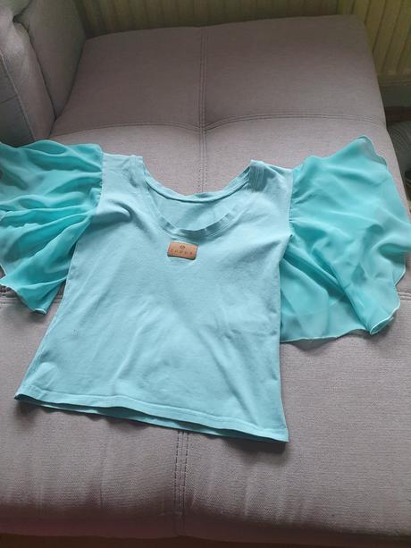 Predám tričko s volán. rukávmi zn. zuppa 158/164, 158