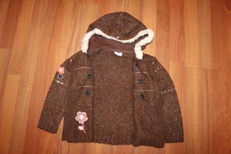 Svetrík s kvetinkami, next,110