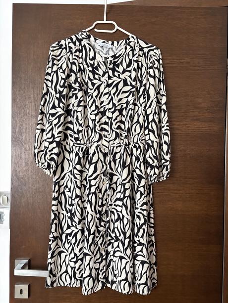 Šaty reseved, reserved,m