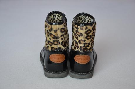 Luxusné leo čižmičky zn.roberto cavalli, 26