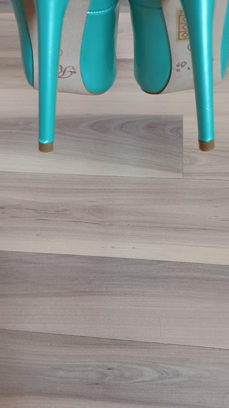 Mentolové lodičky, 37