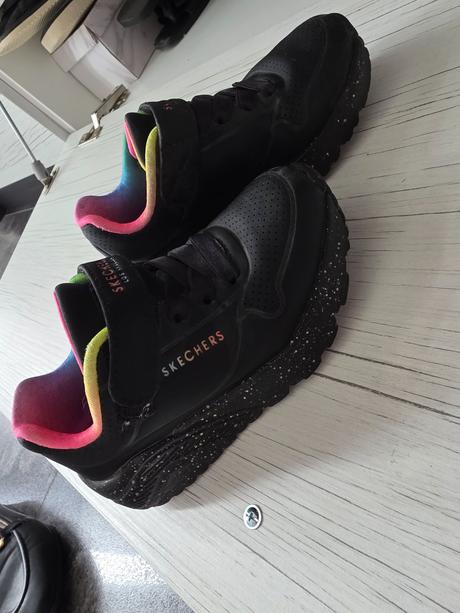 Botasky, skechers,27