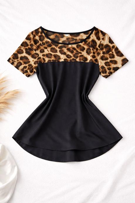 Dámska blúzka s leopardím vzorom, m