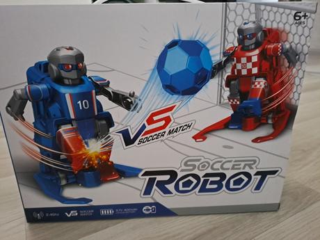 Futbaloví roboti na ovládanie, soccer,